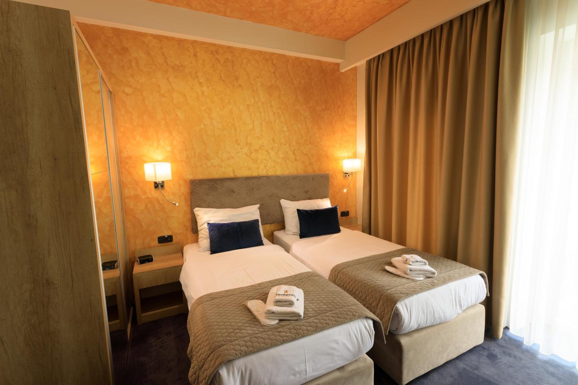 Hotel Elements Novi Pazar Esterno foto